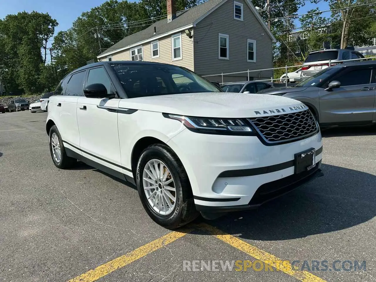 4 Photograph of a damaged car SALYA2EX8KA216069 LAND ROVER RANGEROVER 2019