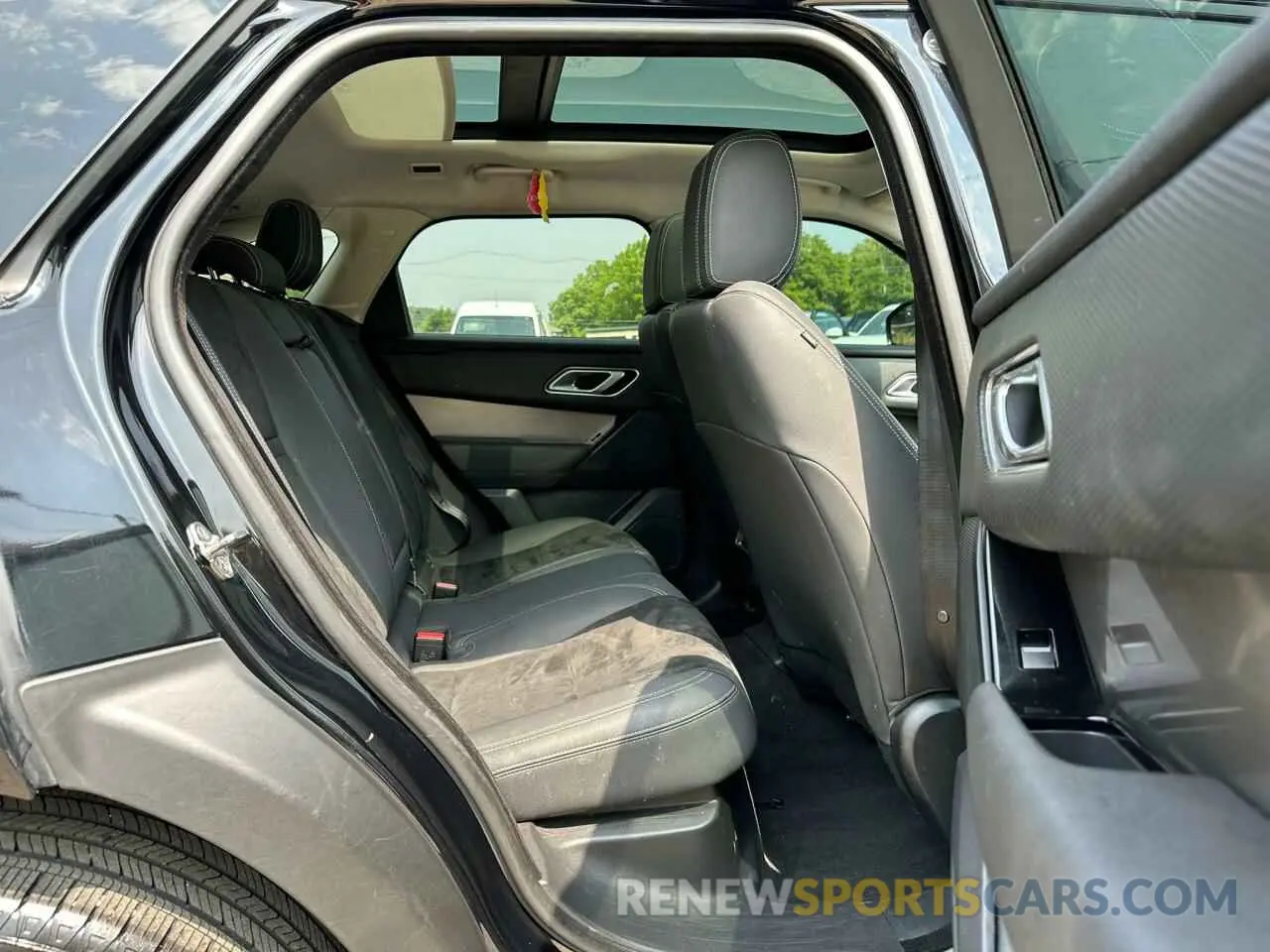 8 Photograph of a damaged car SALYA2EX9KA217375 LAND ROVER RANGEROVER 2019