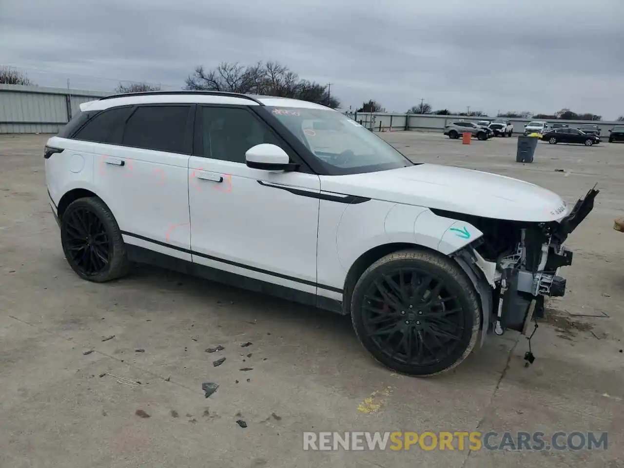 4 Photograph of a damaged car SALYA2EX9KA792771 LAND ROVER RANGEROVER 2019