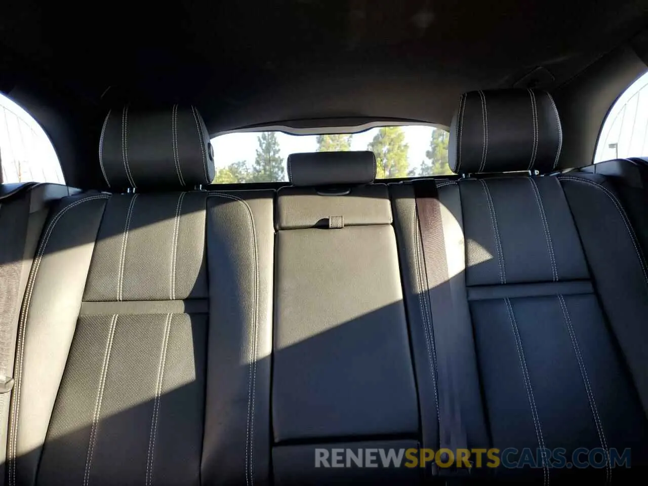 10 Photograph of a damaged car SALYB2EN2KA779176 LAND ROVER RANGEROVER 2019