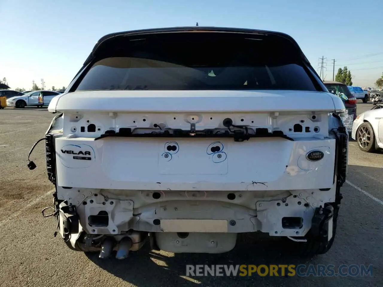 6 Photograph of a damaged car SALYB2EN2KA779176 LAND ROVER RANGEROVER 2019