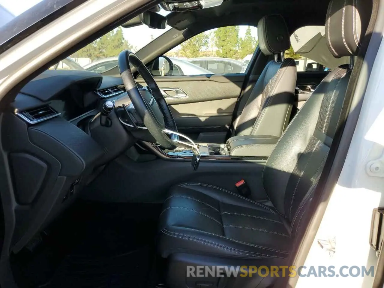 7 Photograph of a damaged car SALYB2EN2KA779176 LAND ROVER RANGEROVER 2019