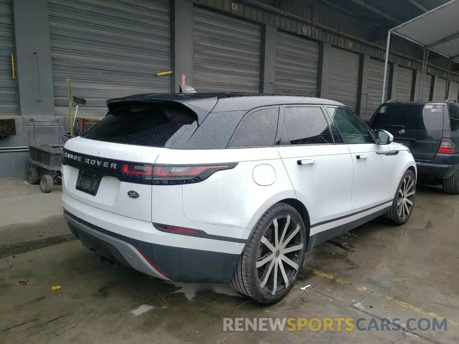 4 Photograph of a damaged car SALYB2EV8KA795687 LAND ROVER RANGEROVER 2019