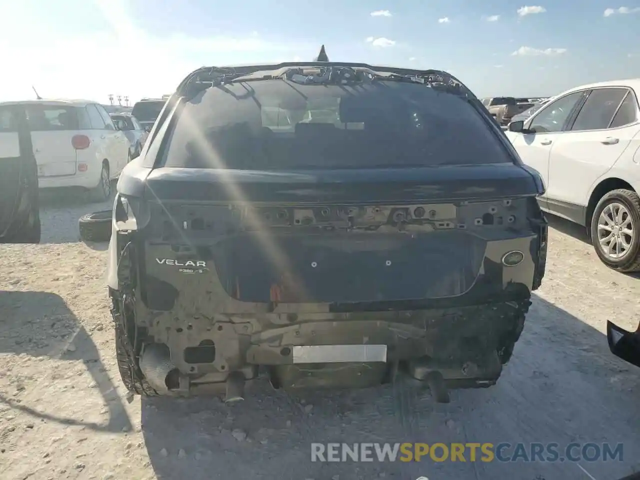 6 Photograph of a damaged car SALYB2EVXKA793701 LAND ROVER RANGEROVER 2019