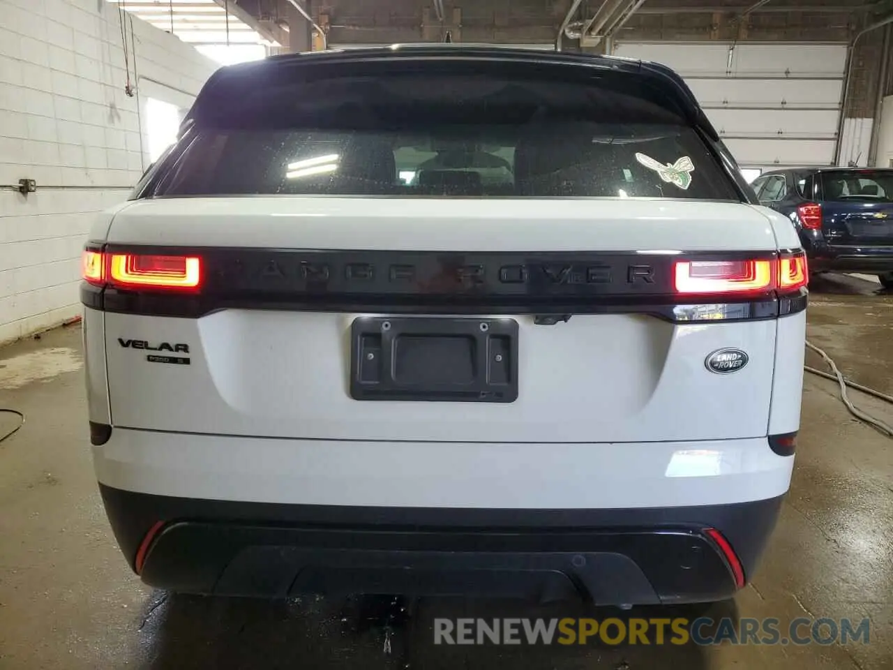 6 Photograph of a damaged car SALYB2EX0KA203703 LAND ROVER RANGEROVER 2019