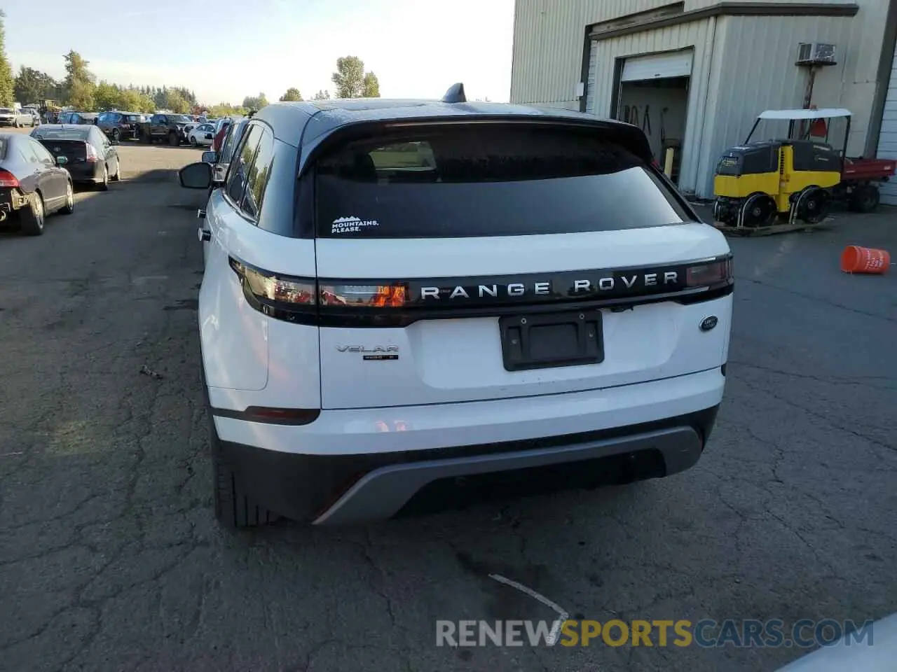 6 Photograph of a damaged car SALYB2EX0KA216936 LAND ROVER RANGEROVER 2019