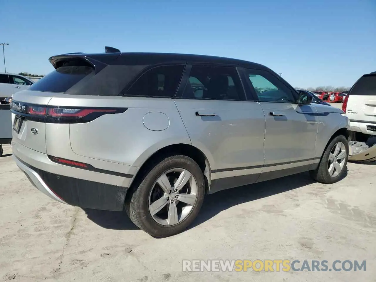 3 Photograph of a damaged car SALYB2EX0KA225068 LAND ROVER RANGEROVER 2019