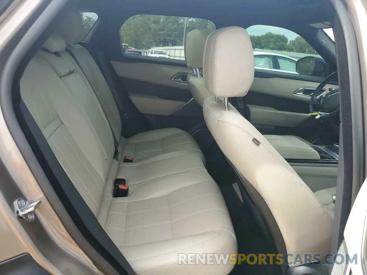 11 Photograph of a damaged car SALYB2EX4KA210007 LAND ROVER RANGEROVER 2019
