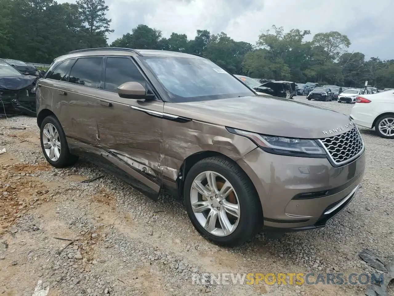4 Photograph of a damaged car SALYB2EX4KA210007 LAND ROVER RANGEROVER 2019