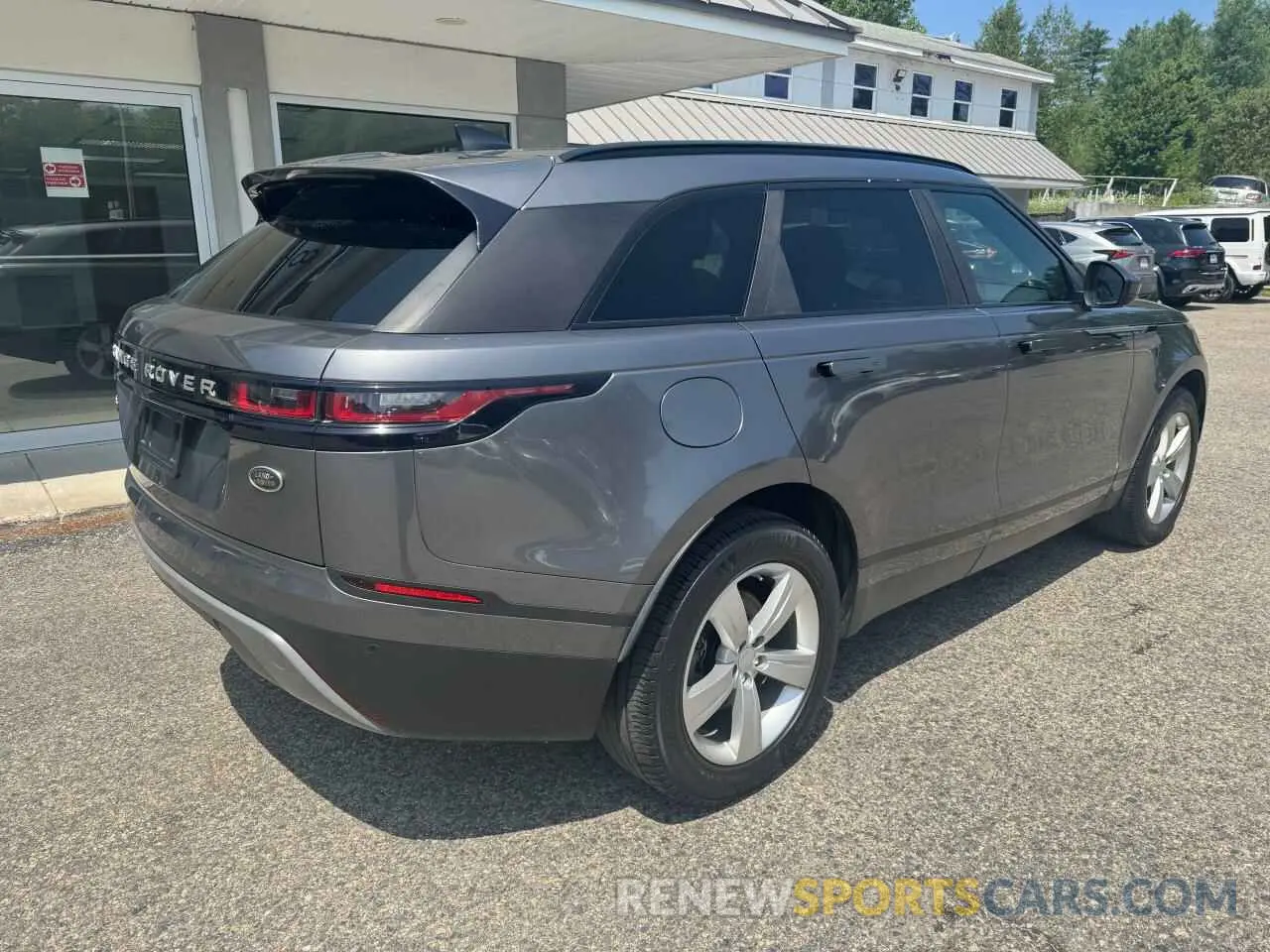 4 Photograph of a damaged car SALYB2EX4KA212887 LAND ROVER RANGEROVER 2019