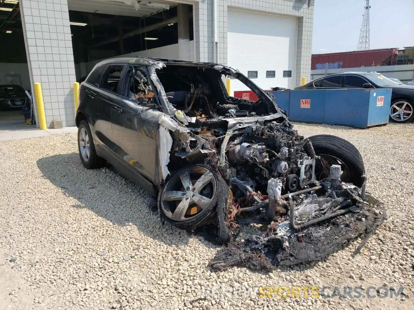 1 Photograph of a damaged car SALYB2EX4KA794599 LAND ROVER RANGEROVER 2019