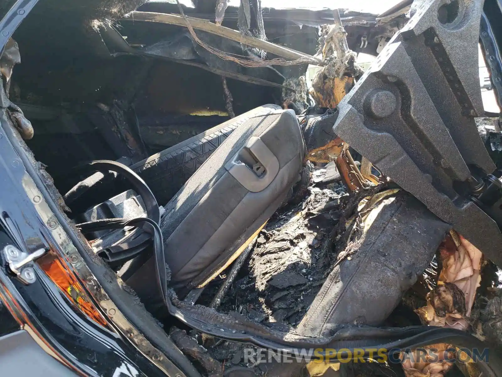 6 Photograph of a damaged car SALYB2EX4KA794599 LAND ROVER RANGEROVER 2019