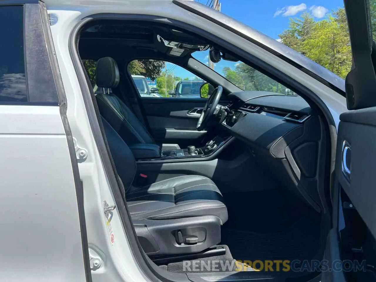 5 Photograph of a damaged car SALYB2EX4KA797258 LAND ROVER RANGEROVER 2019