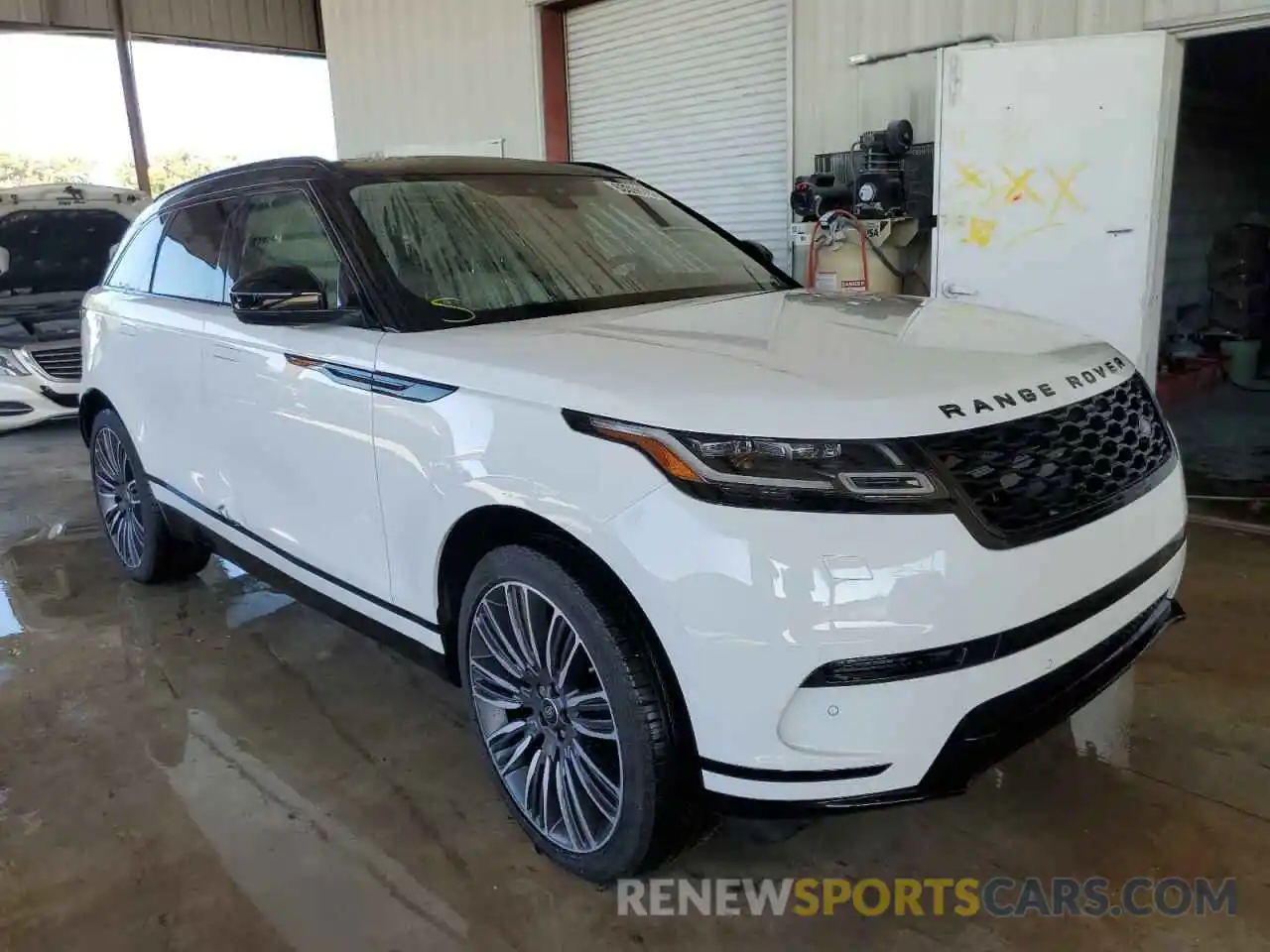 1 Photograph of a damaged car SALYB2EX5KA203597 LAND ROVER RANGEROVER 2019