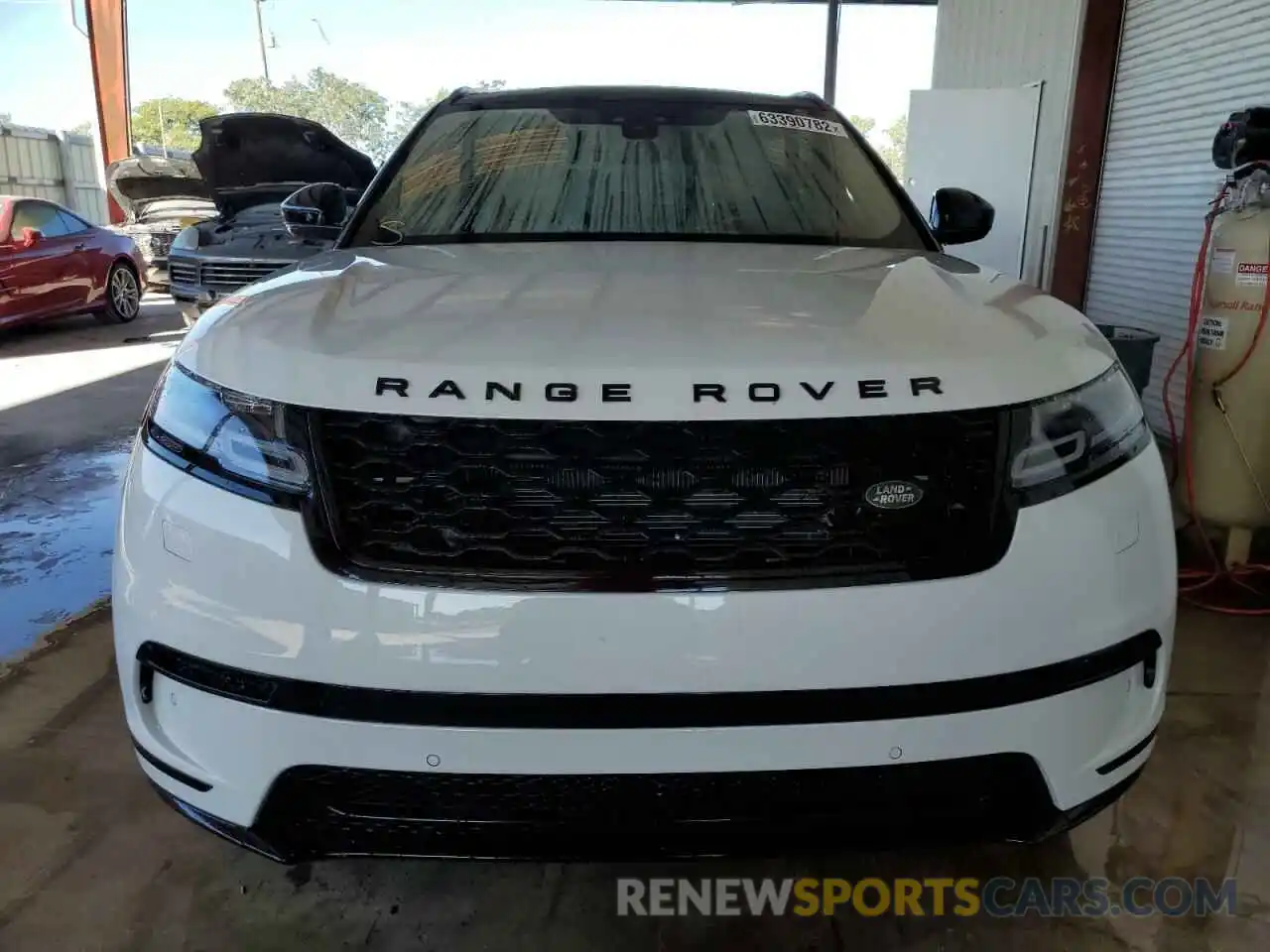 8 Photograph of a damaged car SALYB2EX5KA203597 LAND ROVER RANGEROVER 2019