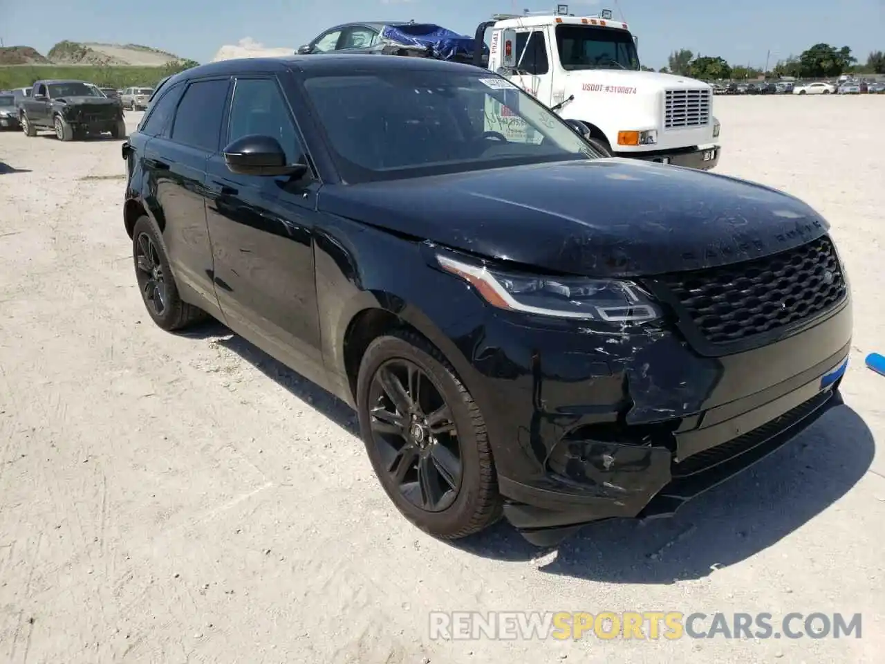 1 Photograph of a damaged car SALYB2EX7KA234592 LAND ROVER RANGEROVER 2019