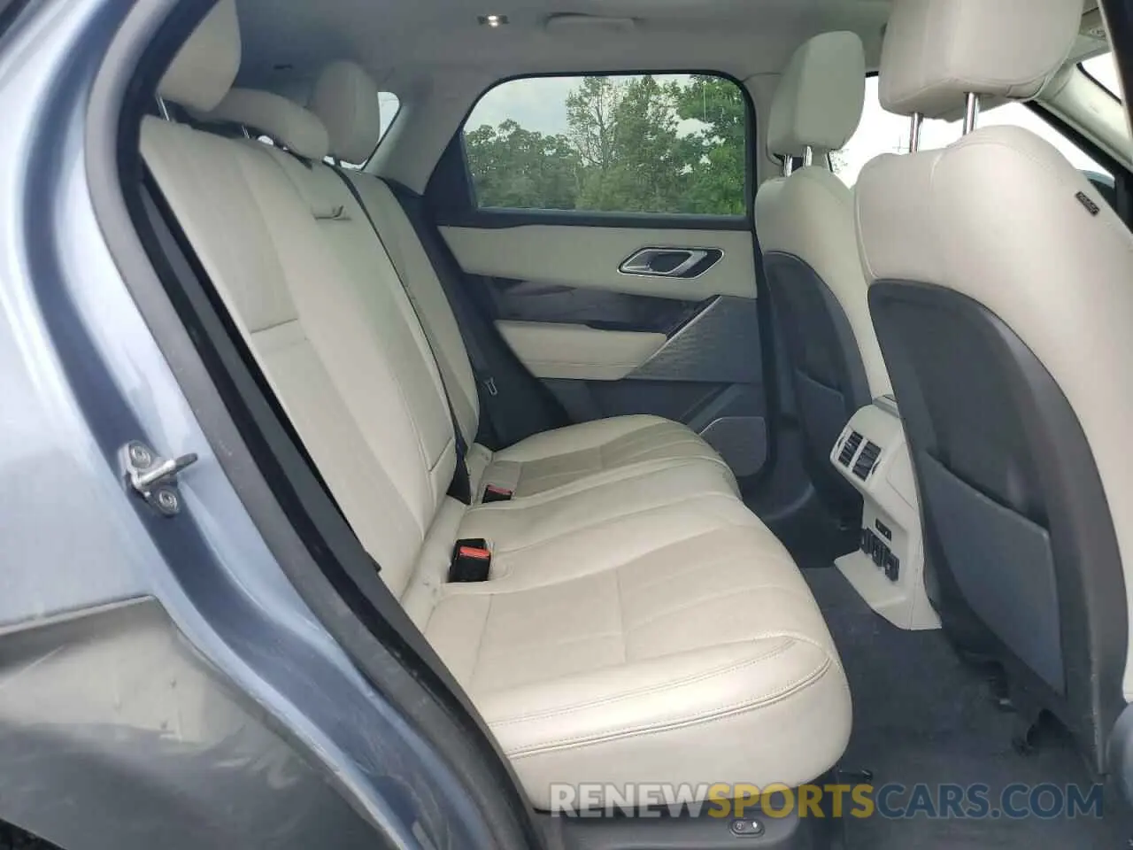 11 Photograph of a damaged car SALYB2EX7KA796024 LAND ROVER RANGEROVER 2019