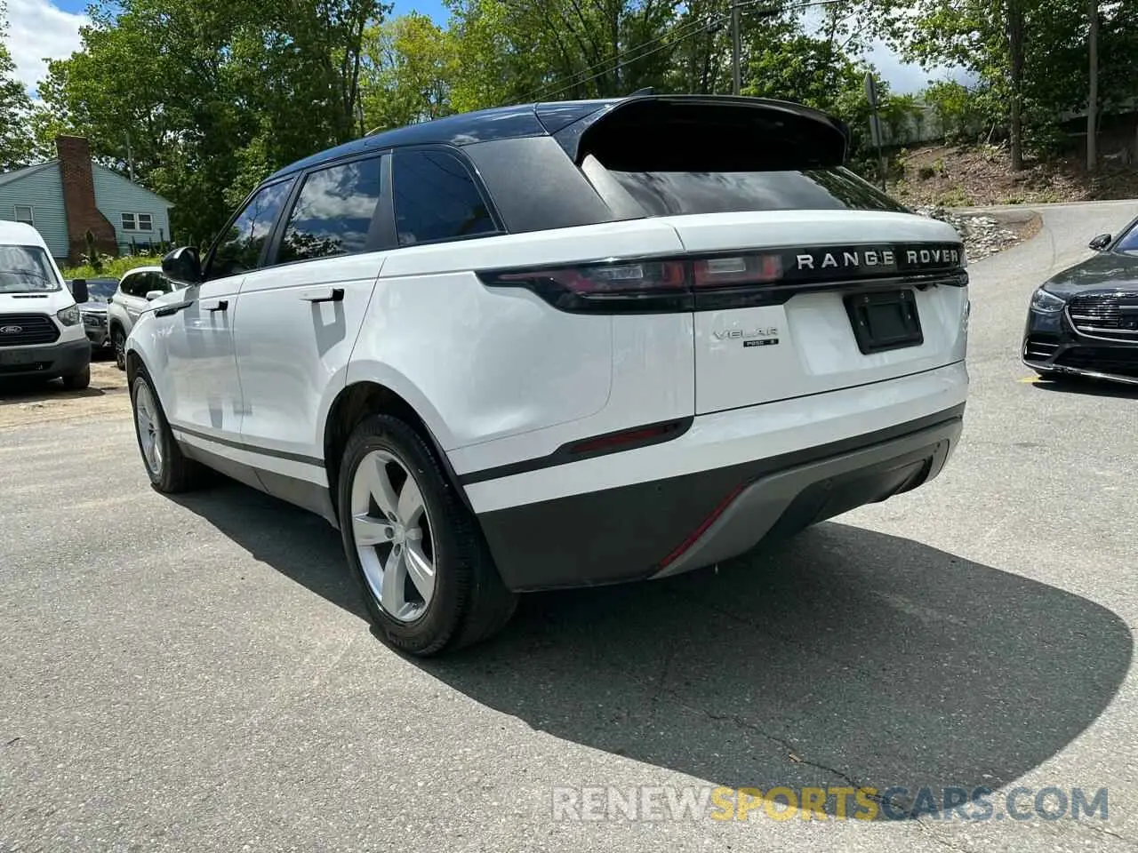 2 Photograph of a damaged car SALYB2EXXKA217754 LAND ROVER RANGEROVER 2019