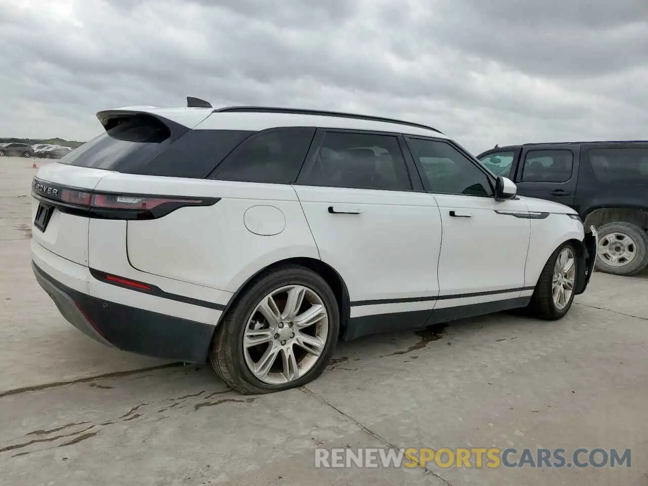 3 Photograph of a damaged car SALYB2FV9KA218553 LAND ROVER RANGEROVER 2019