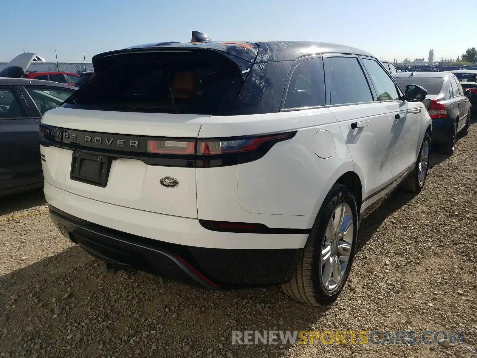 4 Photograph of a damaged car SALYL2EN9KA208331 LAND ROVER RANGEROVER 2019