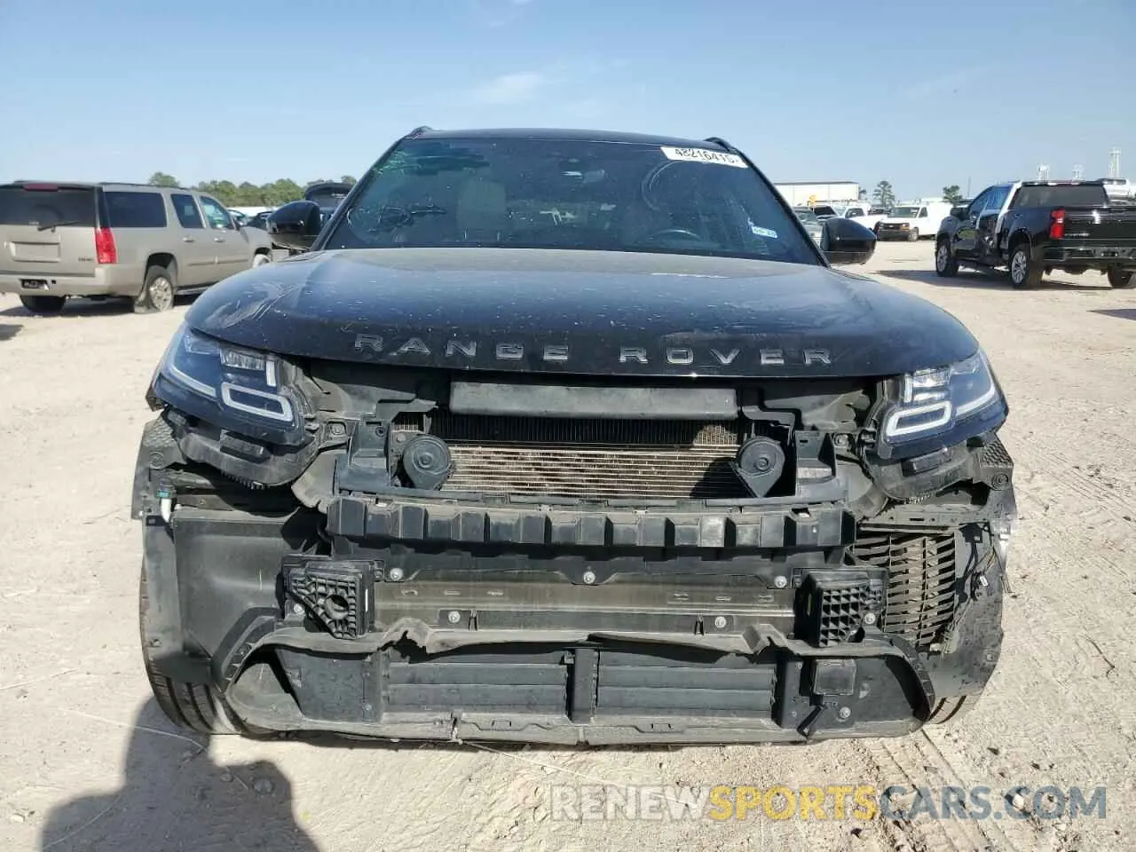 5 Photograph of a damaged car SALYL2EX0KA216321 LAND ROVER RANGEROVER 2019