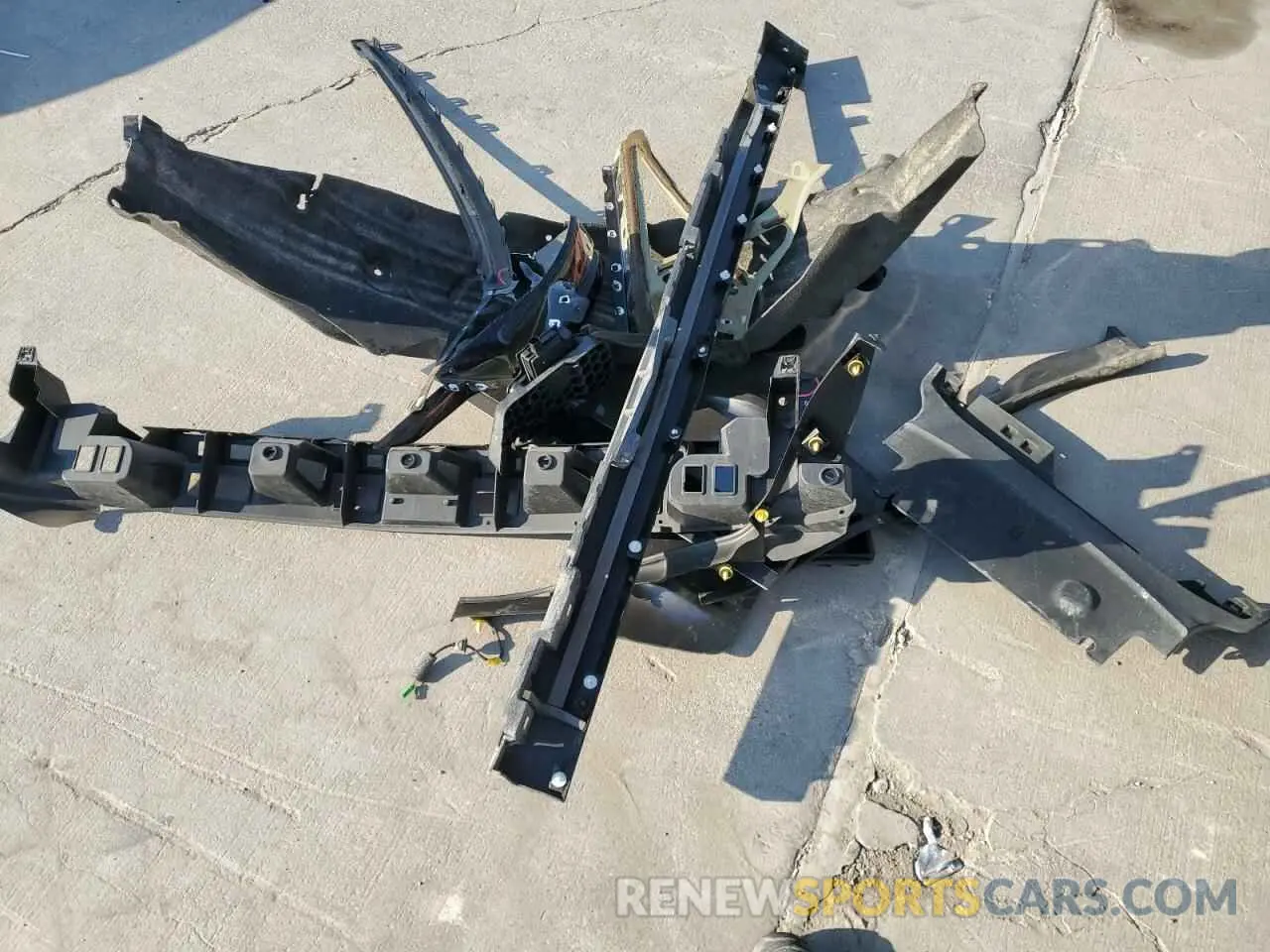 12 Photograph of a damaged car SALYL2EX0KA227917 LAND ROVER RANGEROVER 2019