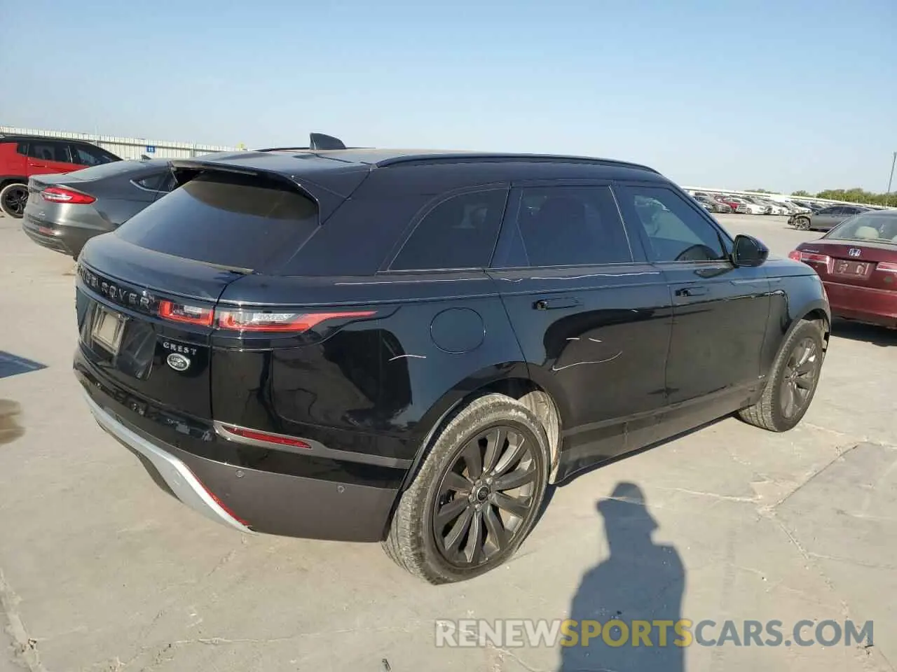 3 Photograph of a damaged car SALYL2EX0KA227917 LAND ROVER RANGEROVER 2019