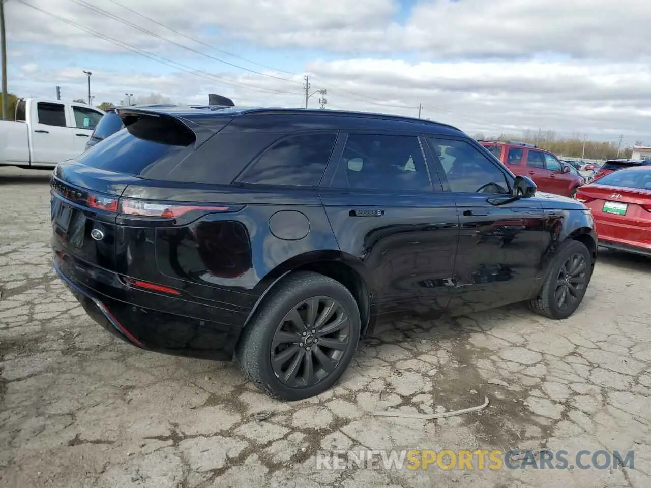 3 Photograph of a damaged car SALYL2EX1KA207546 LAND ROVER RANGEROVER 2019