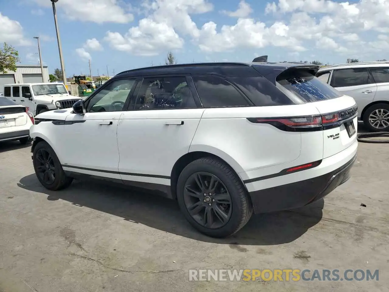 2 Photograph of a damaged car SALYL2EX2KA789575 LAND ROVER RANGEROVER 2019
