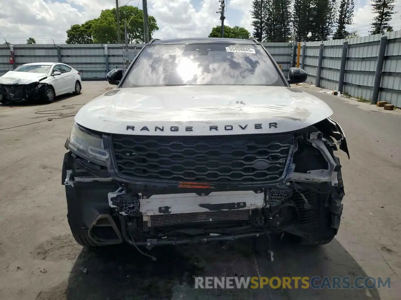 5 Photograph of a damaged car SALYL2EX2KA789575 LAND ROVER RANGEROVER 2019