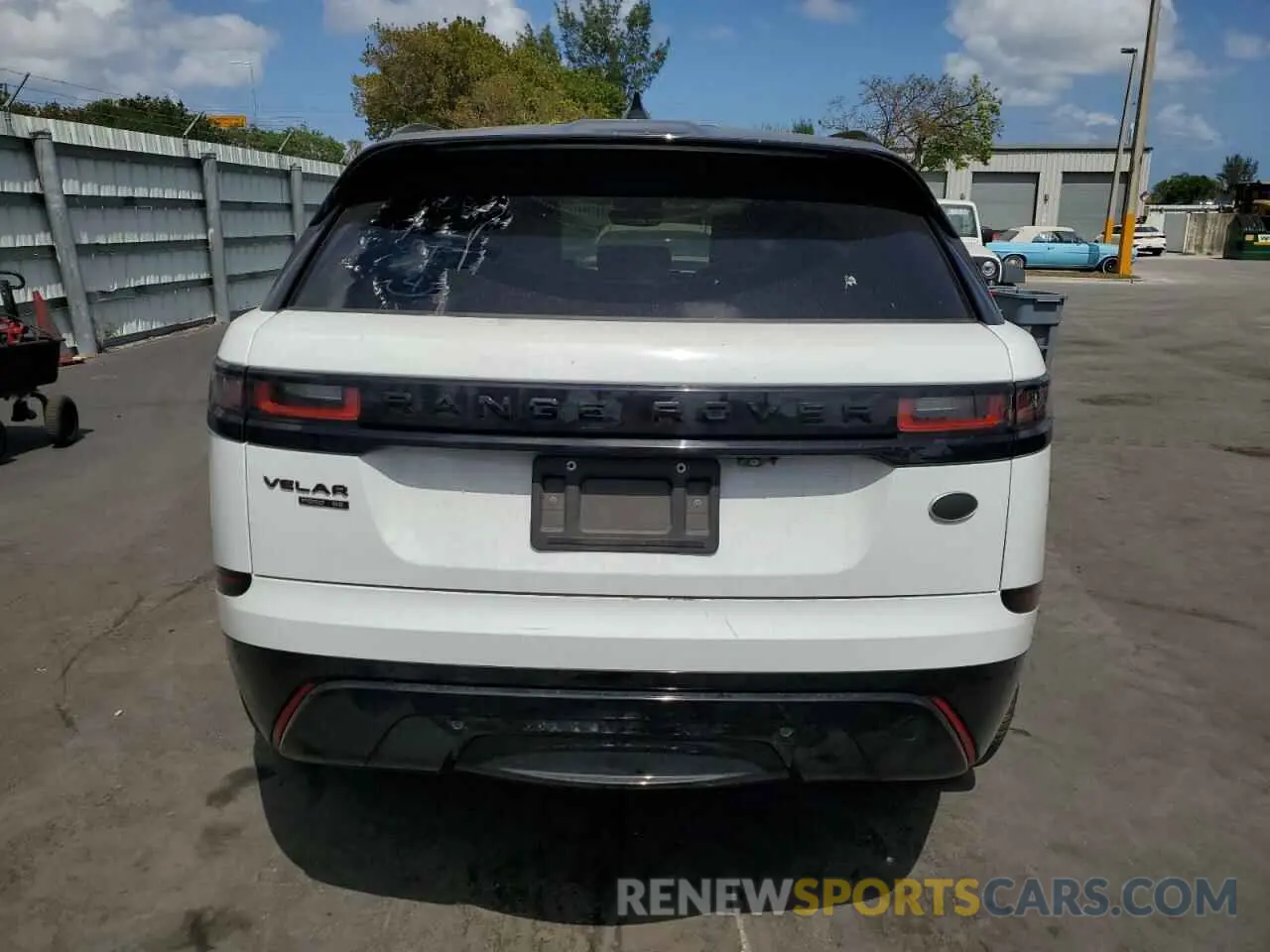 6 Photograph of a damaged car SALYL2EX2KA789575 LAND ROVER RANGEROVER 2019