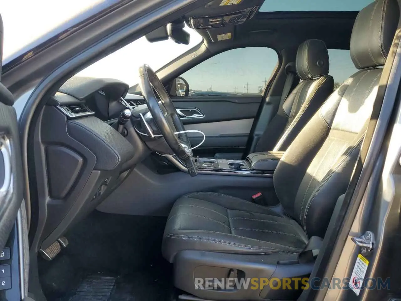 7 Photograph of a damaged car SALYL2EX2KA794808 LAND ROVER RANGEROVER 2019