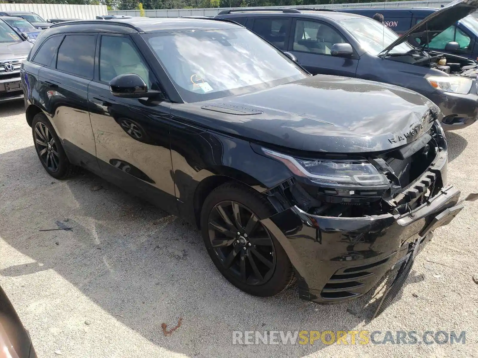 1 Photograph of a damaged car SALYL2EX3KA780562 LAND ROVER RANGEROVER 2019