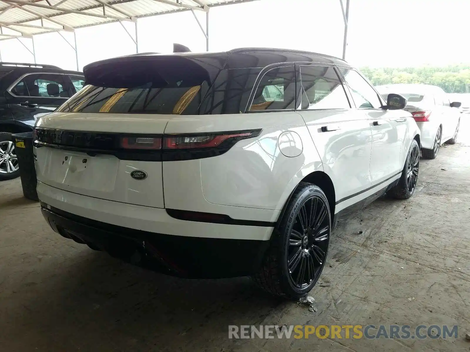 4 Photograph of a damaged car SALYL2EX4KA780313 LAND ROVER RANGEROVER 2019