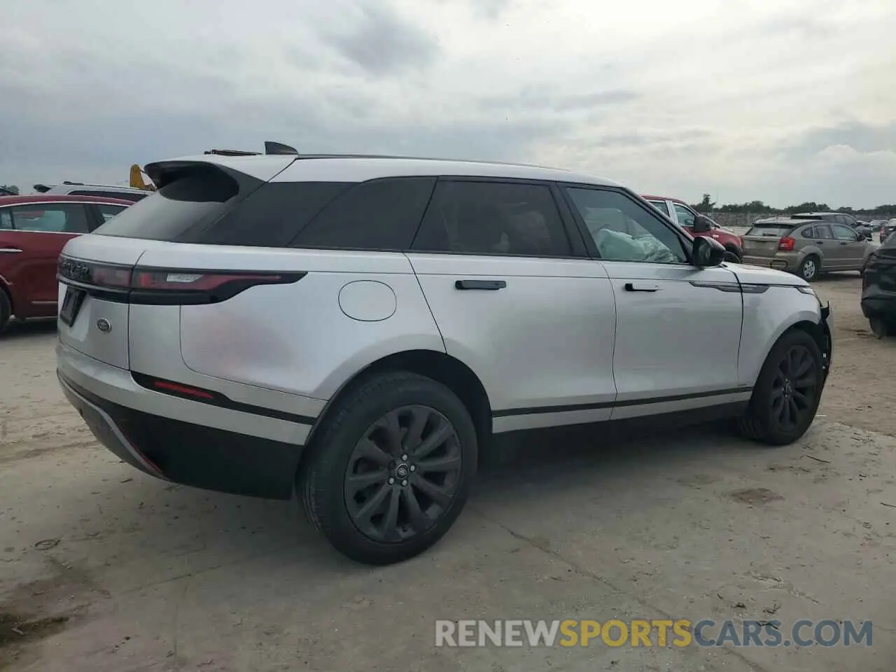 3 Photograph of a damaged car SALYL2EX4KA798598 LAND ROVER RANGEROVER 2019
