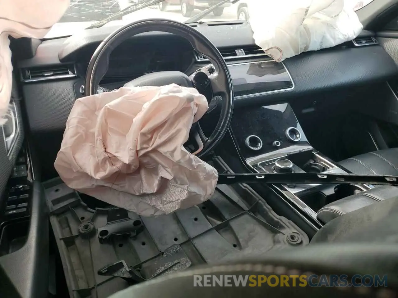 8 Photograph of a damaged car SALYL2EX4KA798598 LAND ROVER RANGEROVER 2019