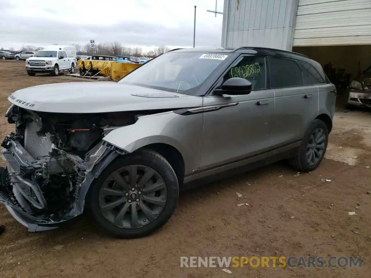 1 Photograph of a damaged car SALYL2EX5KA213401 LAND ROVER RANGEROVER 2019