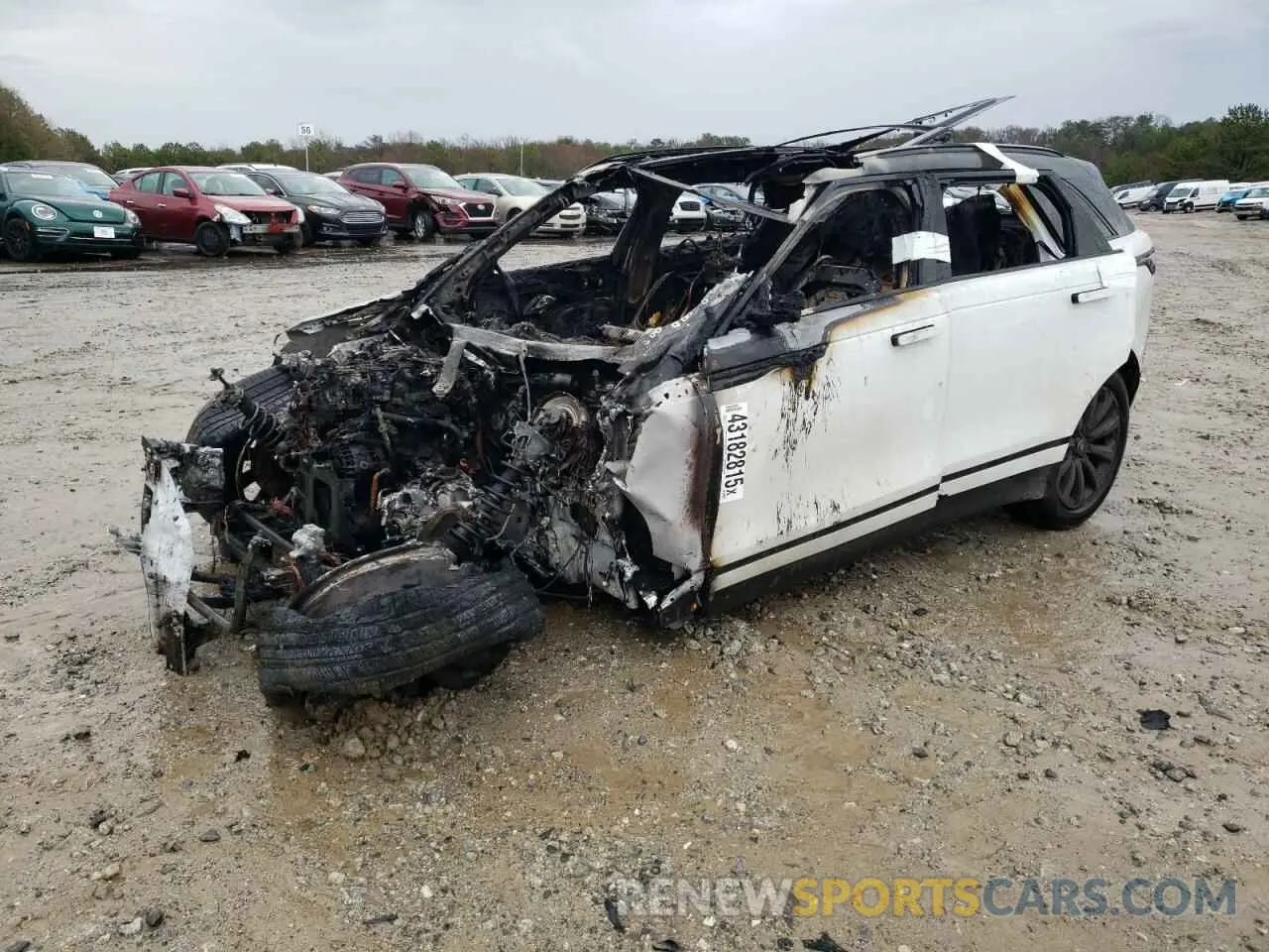 1 Photograph of a damaged car SALYL2EX7KA213674 LAND ROVER RANGEROVER 2019