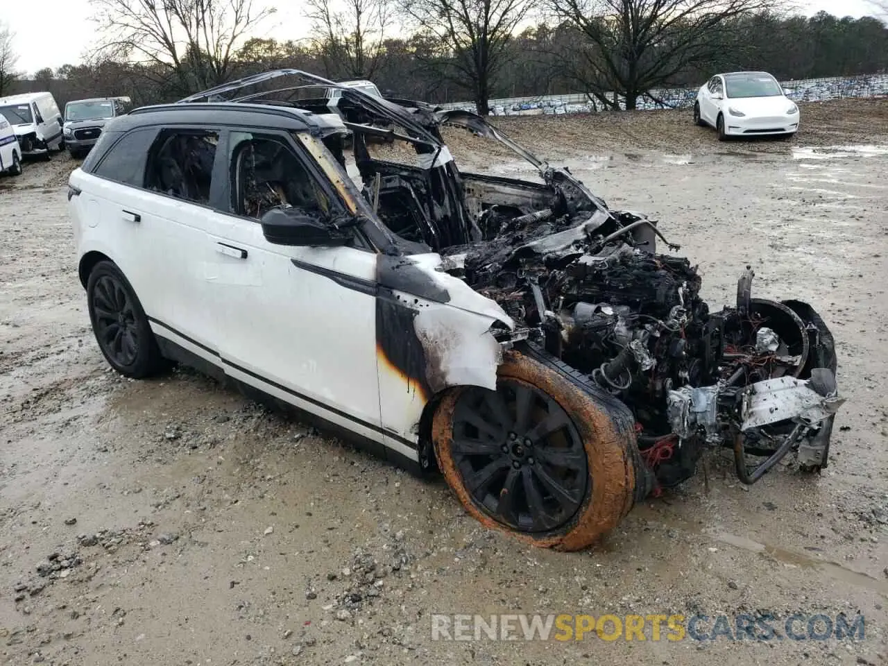 4 Photograph of a damaged car SALYL2EX7KA213674 LAND ROVER RANGEROVER 2019