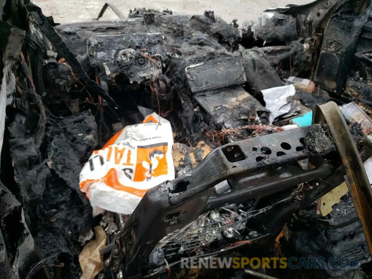 8 Photograph of a damaged car SALYL2EX7KA213674 LAND ROVER RANGEROVER 2019