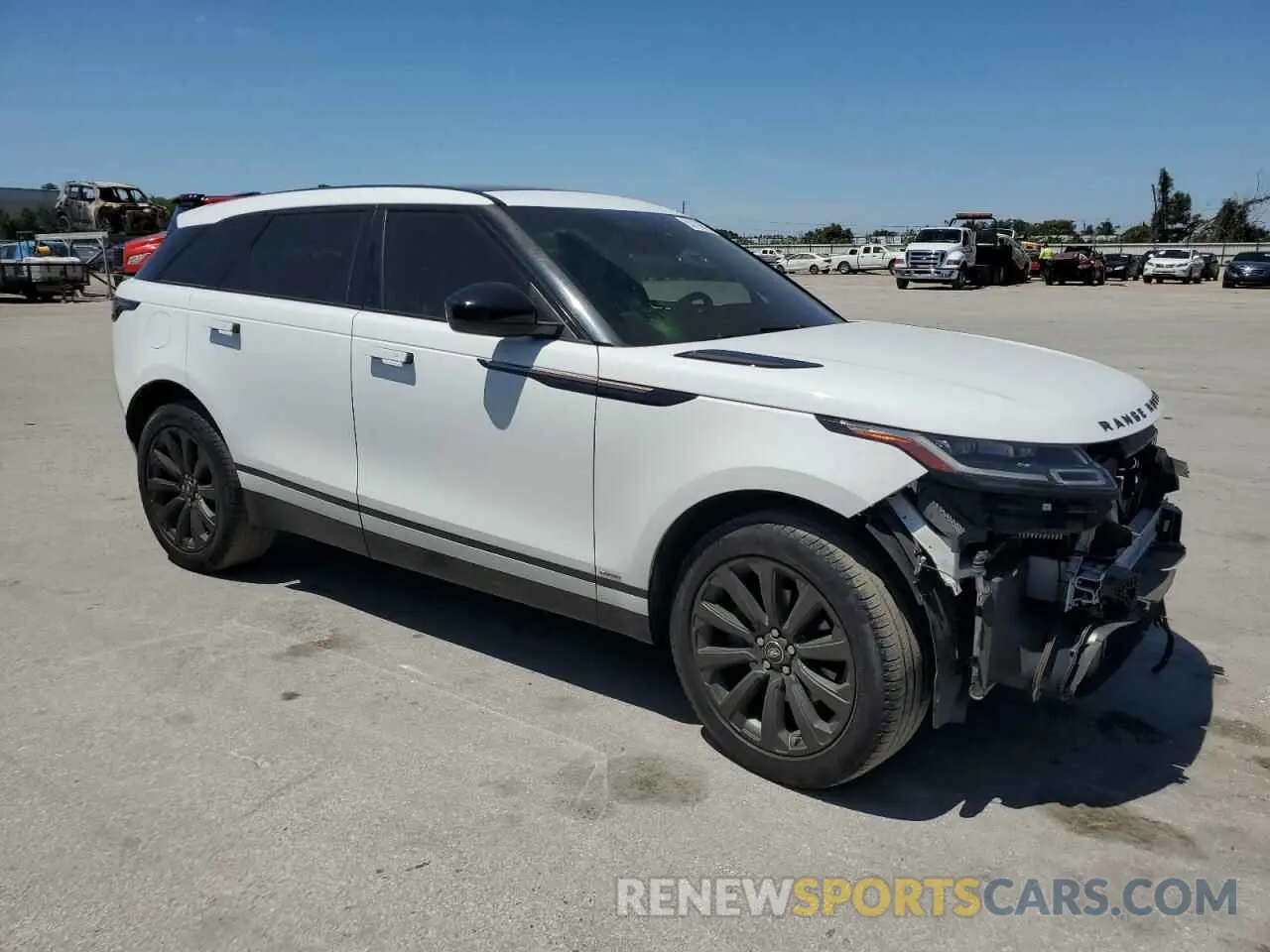 4 Photograph of a damaged car SALYL2EX8KA793405 LAND ROVER RANGEROVER 2019