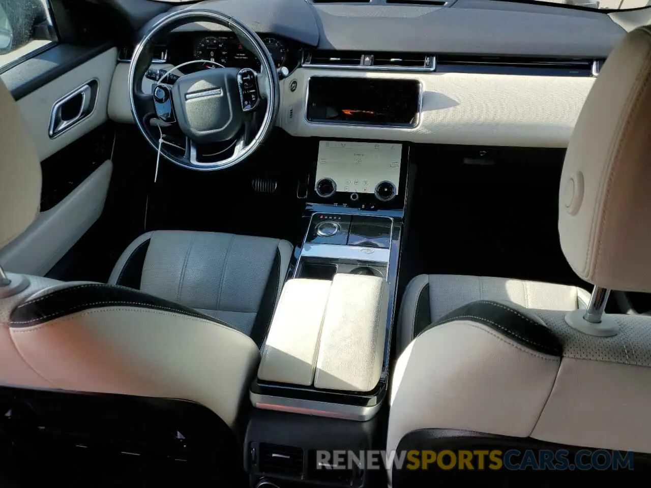 8 Photograph of a damaged car SALYL2EX9KA204782 LAND ROVER RANGEROVER 2019