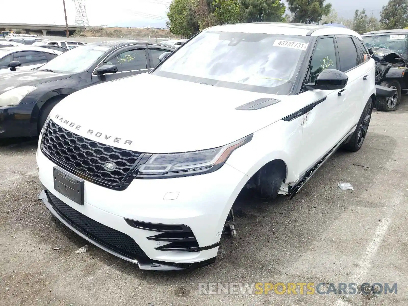 2 Photograph of a damaged car SALYL2EX9KA796748 LAND ROVER RANGEROVER 2019