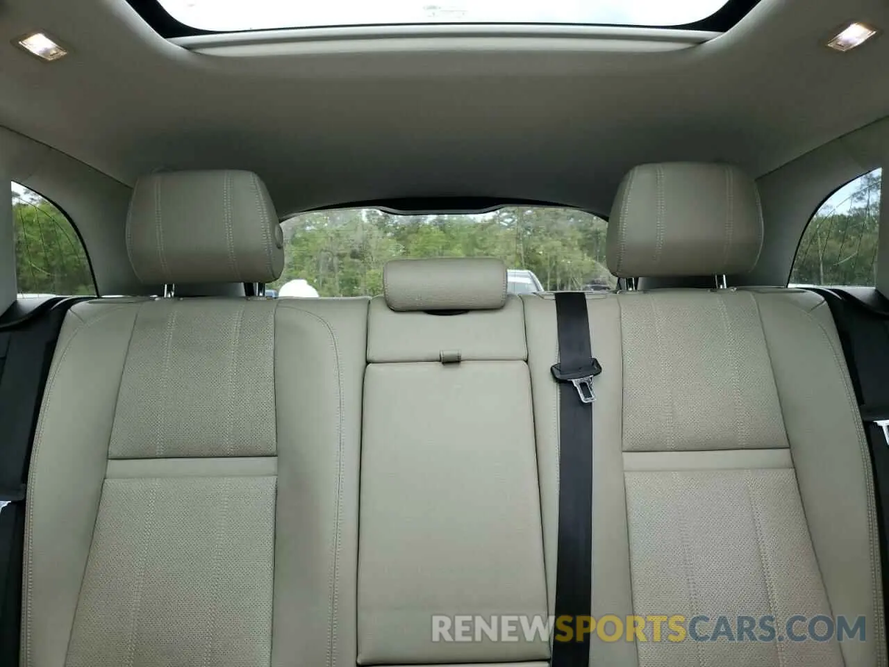 10 Photograph of a damaged car SALYL2EXXKA219484 LAND ROVER RANGEROVER 2019