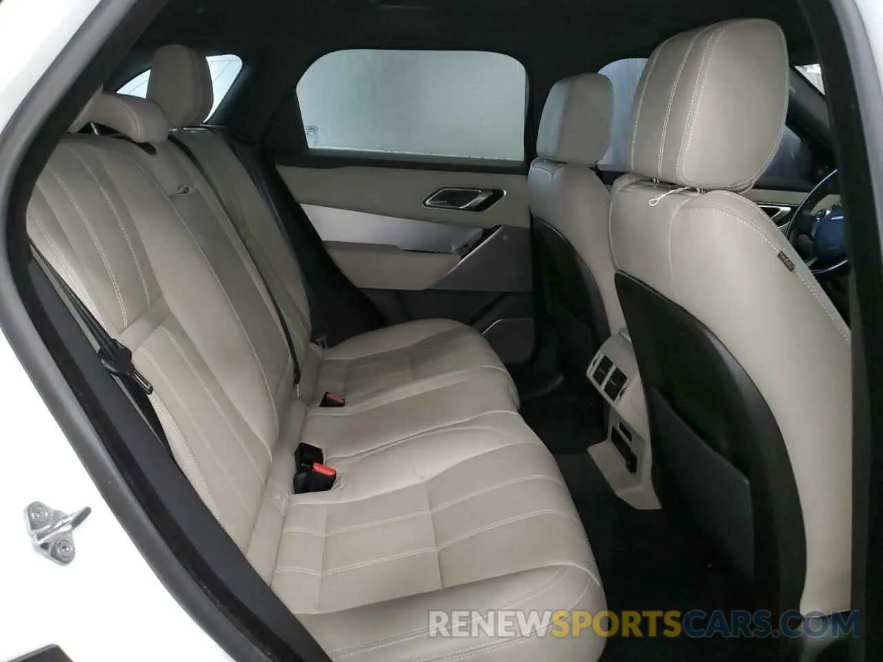 11 Photograph of a damaged car SALYL2EXXKA797438 LAND ROVER RANGEROVER 2019
