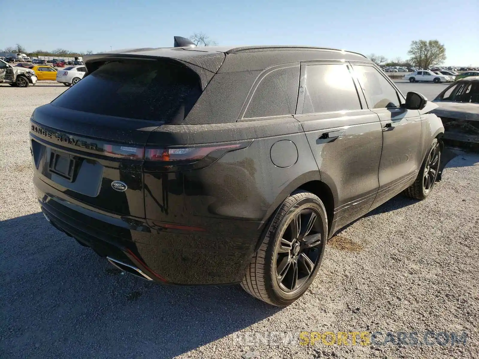 4 Photograph of a damaged car SALYL2FV1KA210203 LAND ROVER RANGEROVER 2019