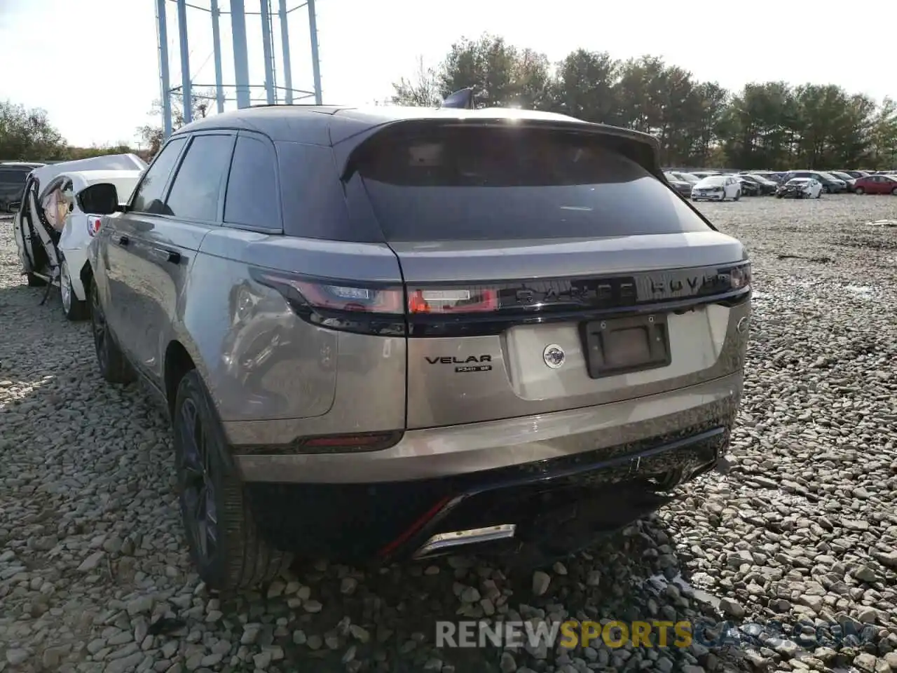 3 Photograph of a damaged car SALYL2FV3KA215516 LAND ROVER RANGEROVER 2019