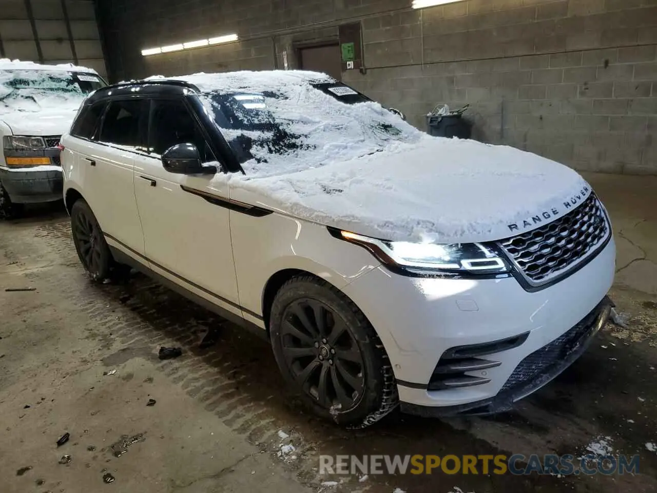 4 Photograph of a damaged car SALYL2FV4KA207621 LAND ROVER RANGEROVER 2019