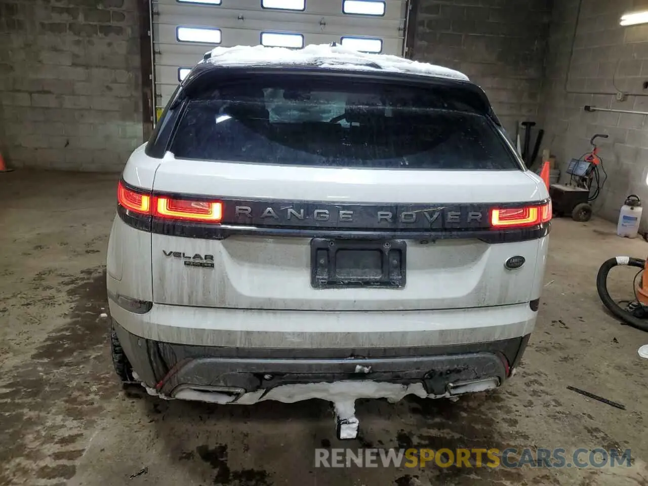6 Photograph of a damaged car SALYL2FV4KA207621 LAND ROVER RANGEROVER 2019