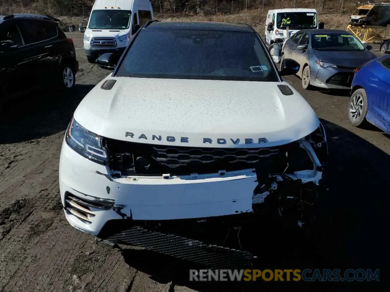 5 Photograph of a damaged car SALYL2FV4KA233877 LAND ROVER RANGEROVER 2019